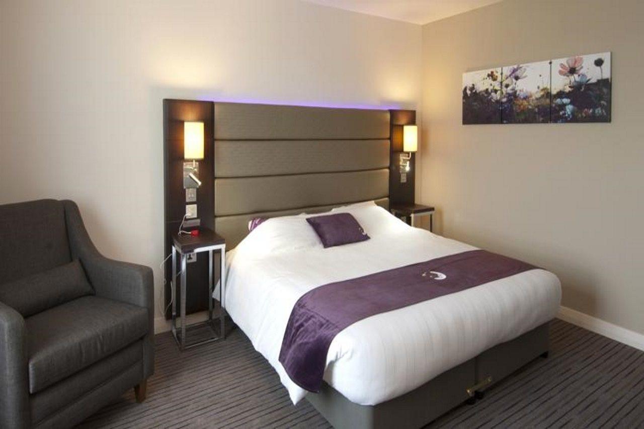 Premier Inn Inverness East Екстериор снимка